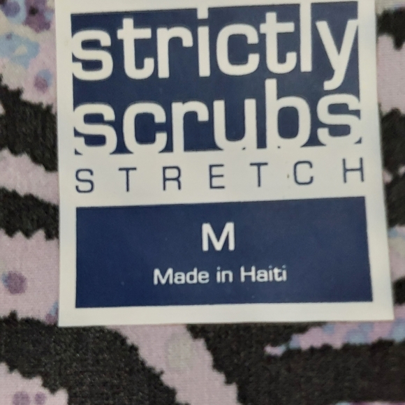 🌺 NWT Strictly Scrubs Long Sleeve Scrub Top - Picture 4 of 10
